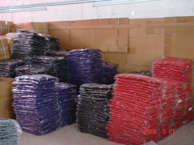 溫州服裝市場嘉莉奧服裝店 頭飾批發(fā)的品質(zhì)之選